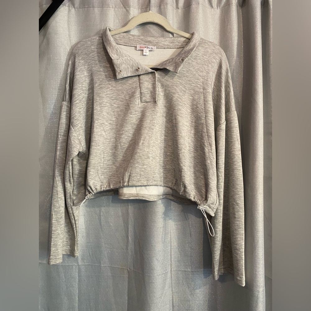 Red Finch Grey Cropped Drawstring Pullover